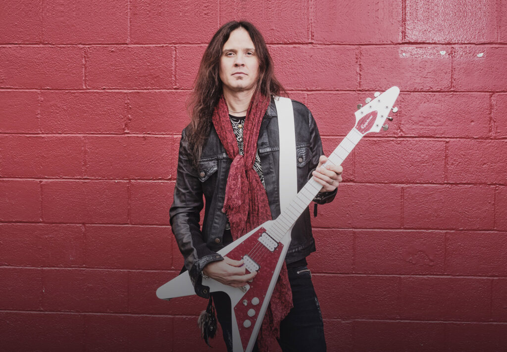 Gitarzysta Tesla Dave Rude pokazuje kulisy trasy z Mötley Crüe